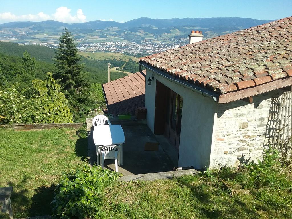 Gite Le Chapis Saint-Chamond Exterior foto