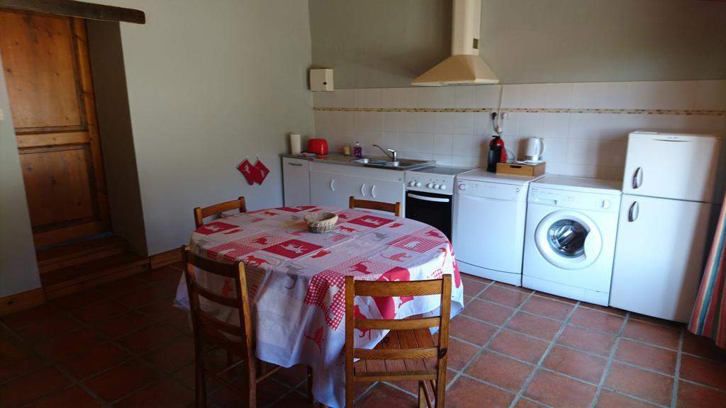 Gite Le Chapis Saint-Chamond Exterior foto